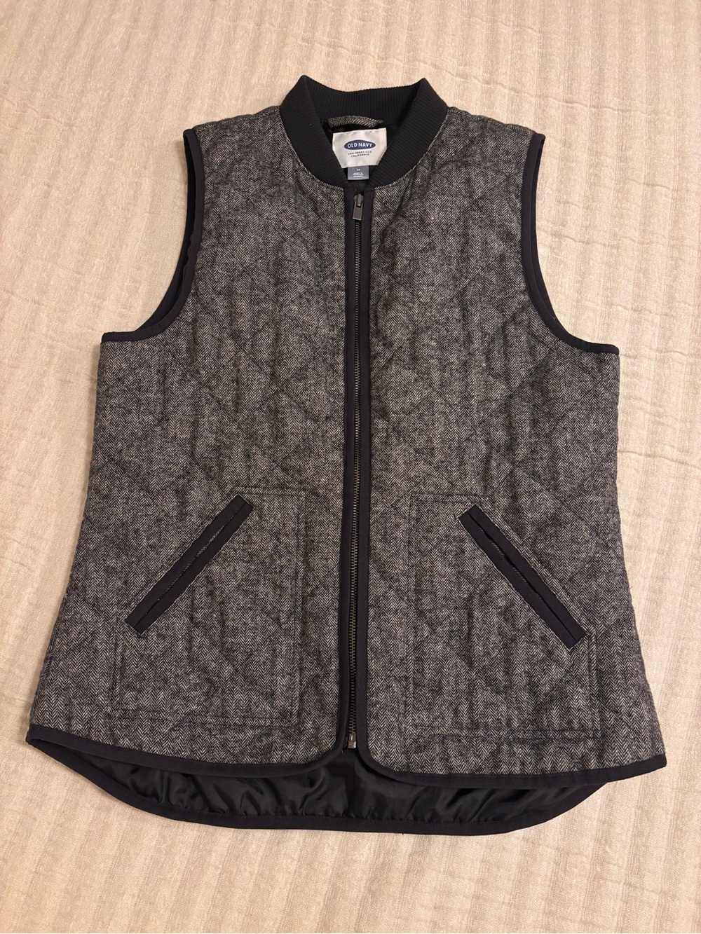 Old Navy Quilted Gray Women's Sleeveless Zip Vest- M